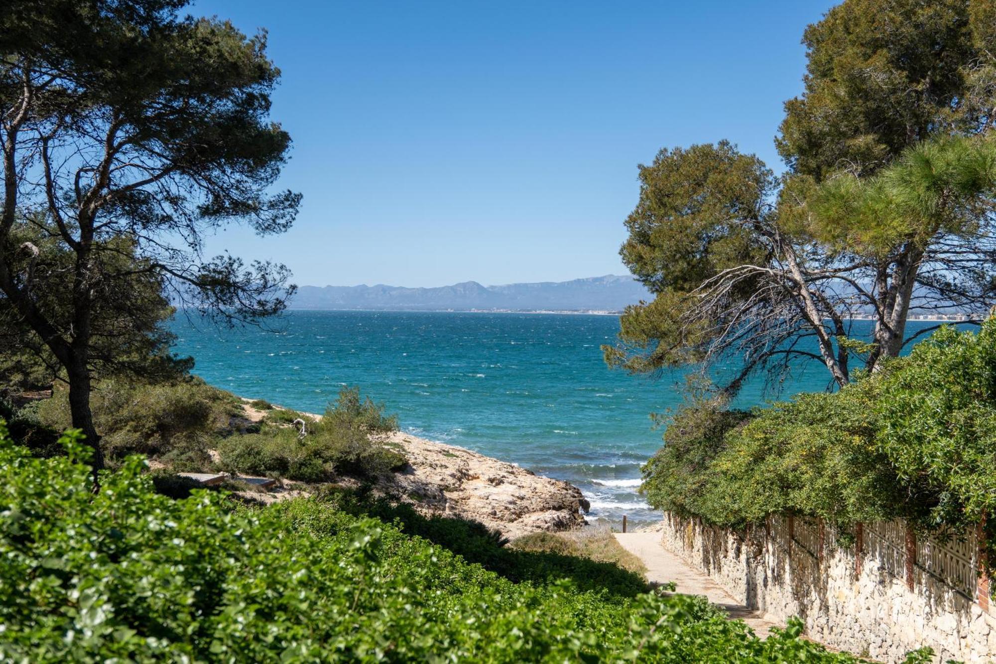 Mediterranean Way - El Mirador 萨洛 外观 照片